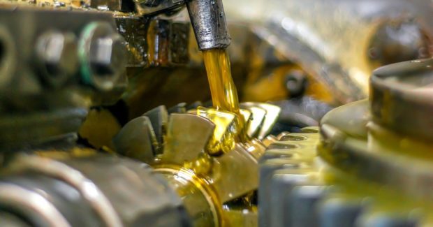 Cortec, lubricant, lubrication, biobased, general maintenance products, soy-based lubricants, squeaky hinges, moving parts, biodegradable, biobased alternatives, green chemistry