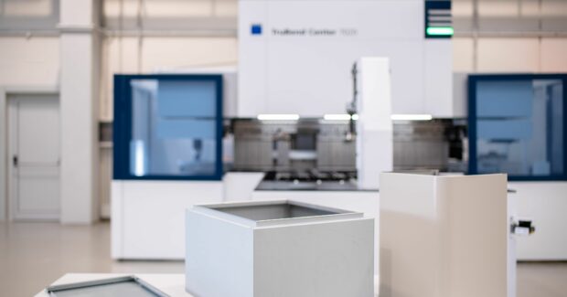 Franziska Maschowski, TRUMPF, panel bending machine, TruBend Center 7020, box height and material thickness, TRUMPF Inc., TruBend Center 7020, Automated Bending, radius bends, short side lengths, Rotary Part Manipulator, ToolMaster system, TecZone Fold software, narrow profiles