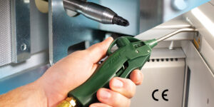 VariBlast Precision Safety Air Gun, EXAIR, CE compliant, chip shield, air nozzle technology